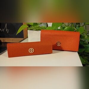 Tory Burch Vibrant Orange Glasses Case Set